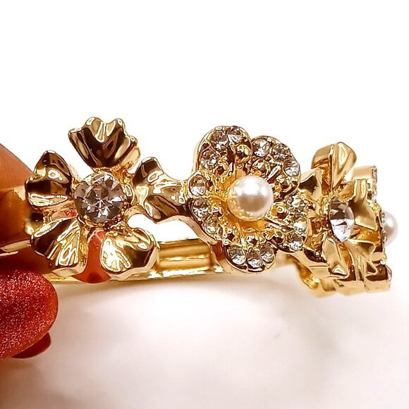 Monet Bracelet Stretchy Floral Gold-Tone Metal Rhinestones Faux Pearls Bangle 7" - Picture 2 of 13